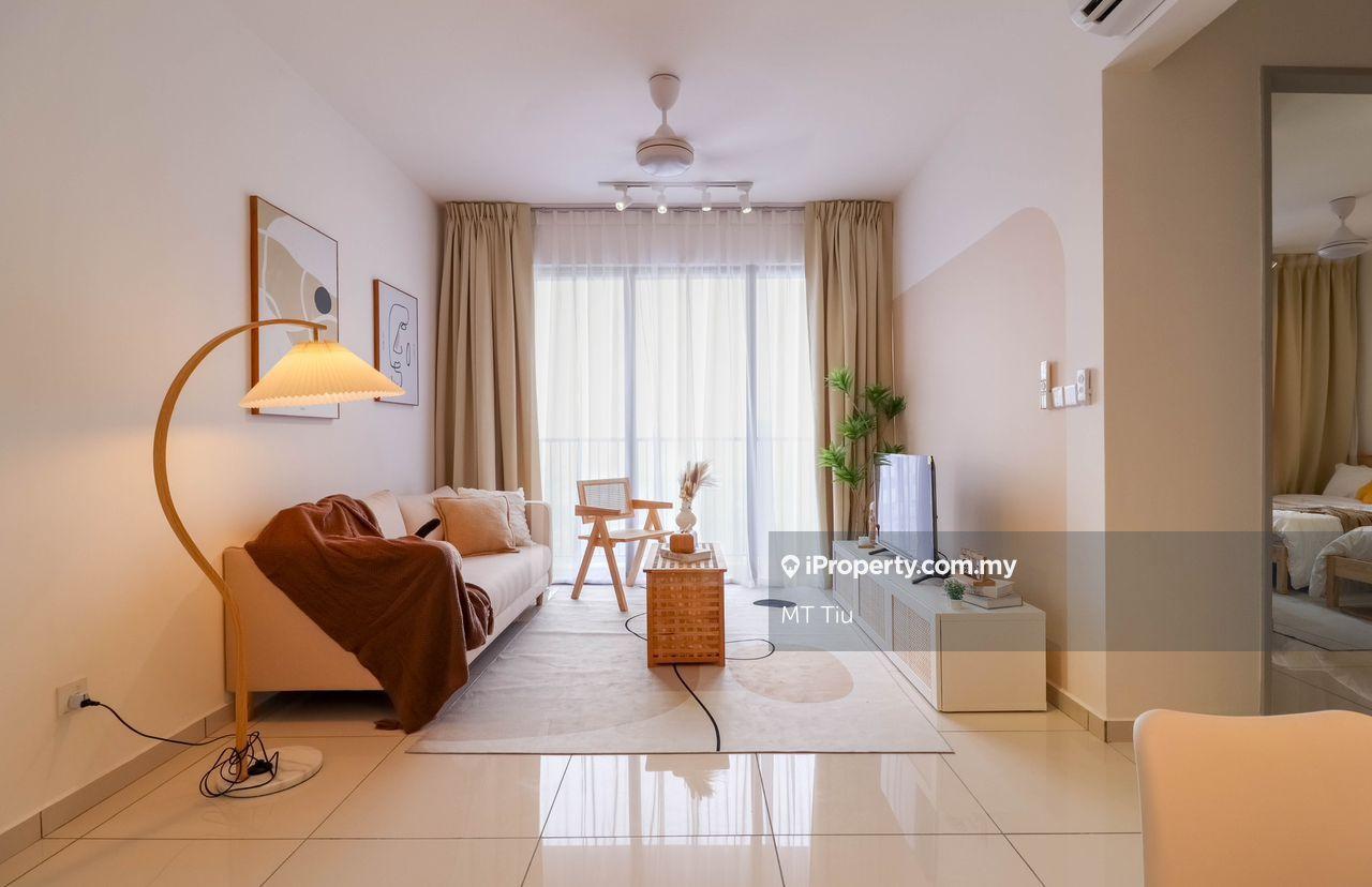 Actual unit / Fully furnished & Renovated