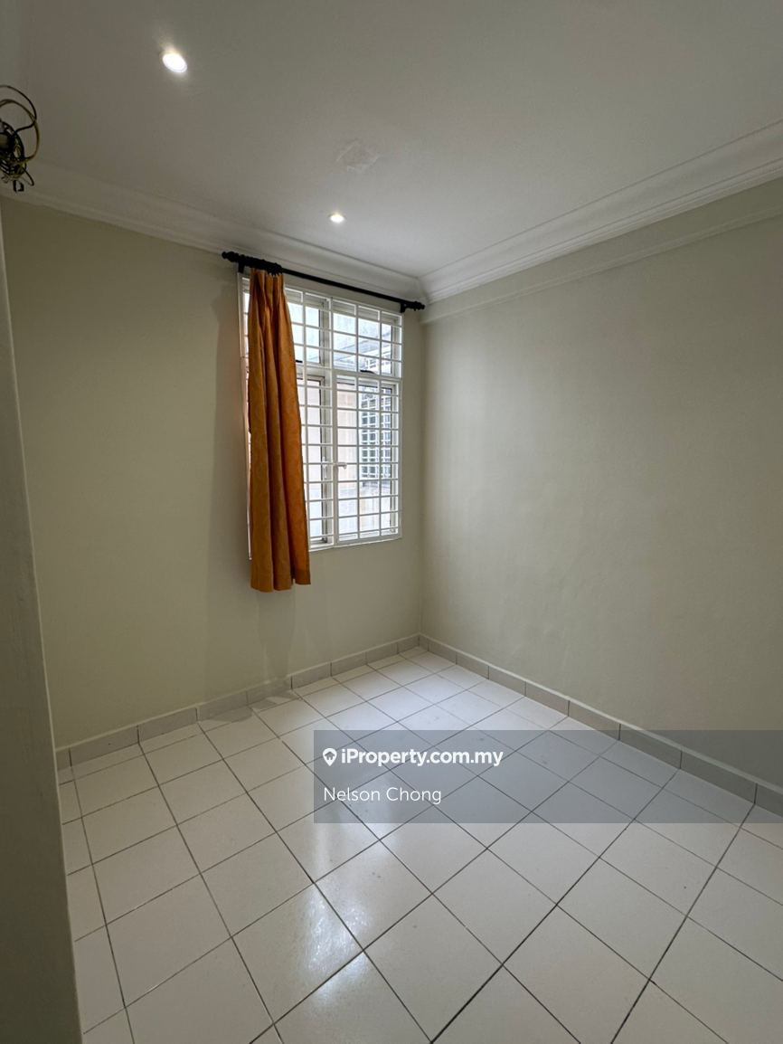 Studio for rent