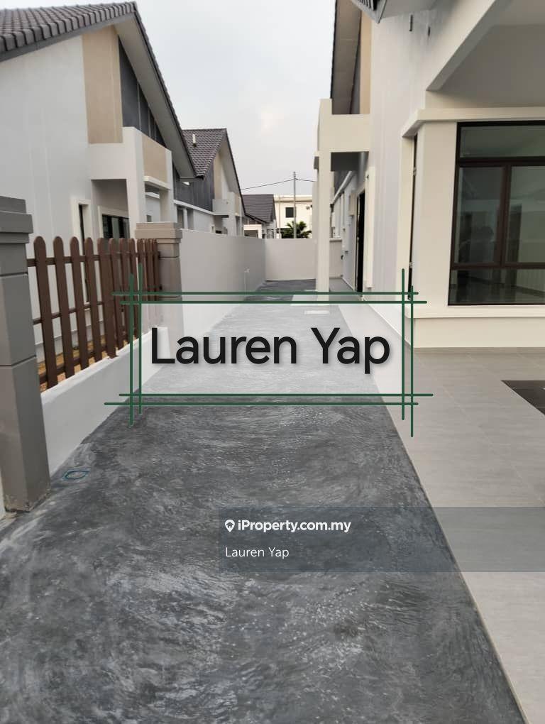 Single Storey Semi -D House Bandar Botani Parkland Bemban For Rent