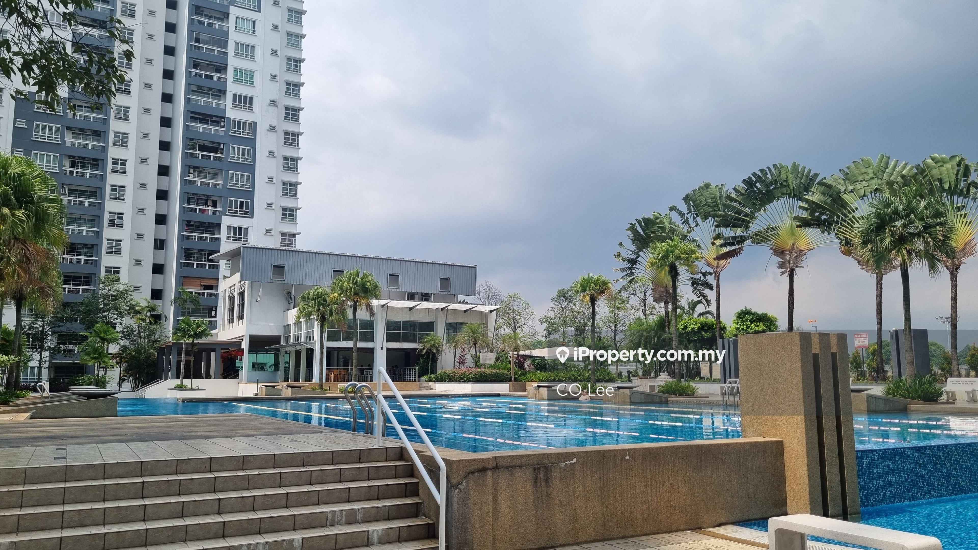 Sterling Condo with 4 parking lots for sale in Kelana Jaya