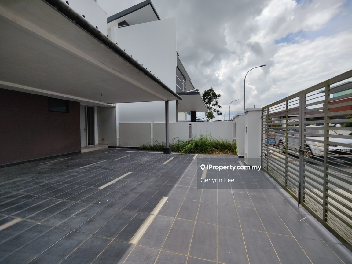 Adda Heights (Purple Field) Double Storey Cluster House For Sale