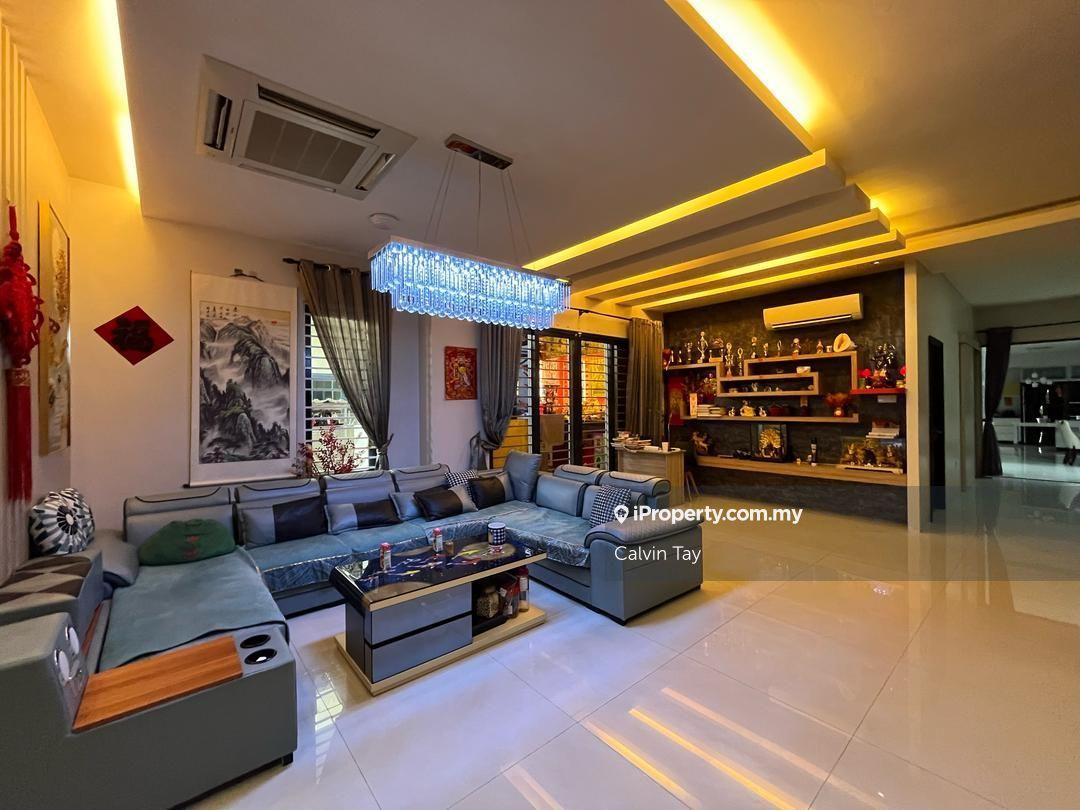3 Storey Semi D House (11.48 Points) at Taman Hui Sing, Kuching 