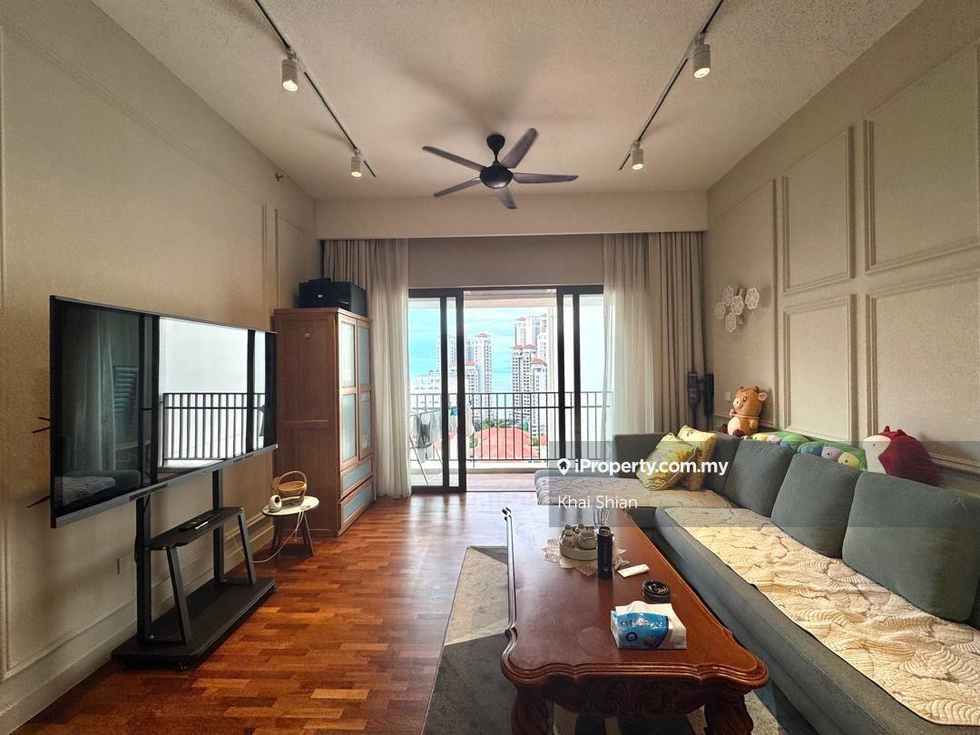 Unit for rent in straits residence 