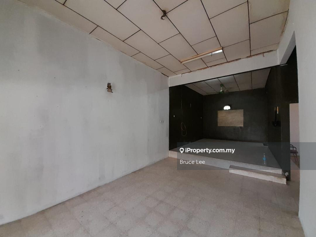 For sale : Single Story Semi D Taman Golf ,Alor Setar Kedah