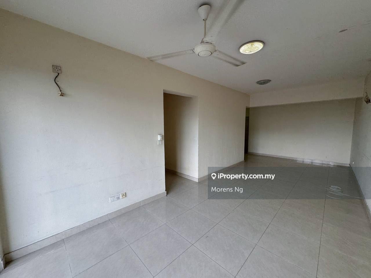3 Rooms unit for sale