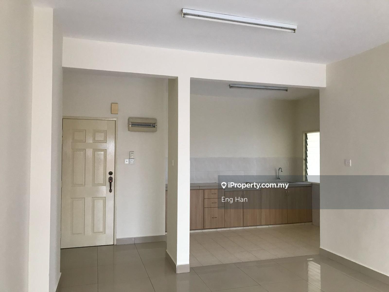 Suriamas Condominium Well Maintained Below Market Value Unit for Sale