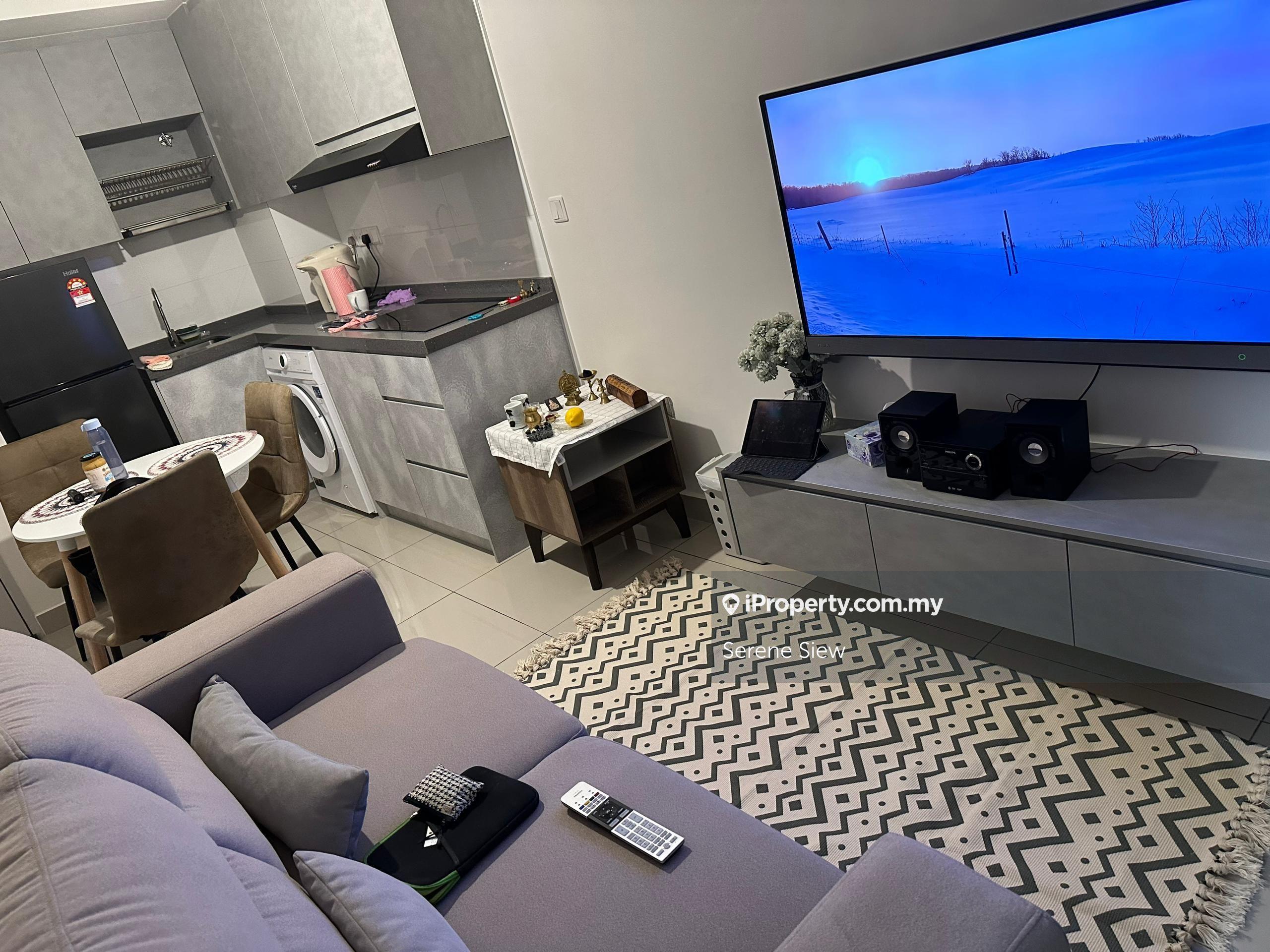 Fully Furnished 2 Rooms Unit