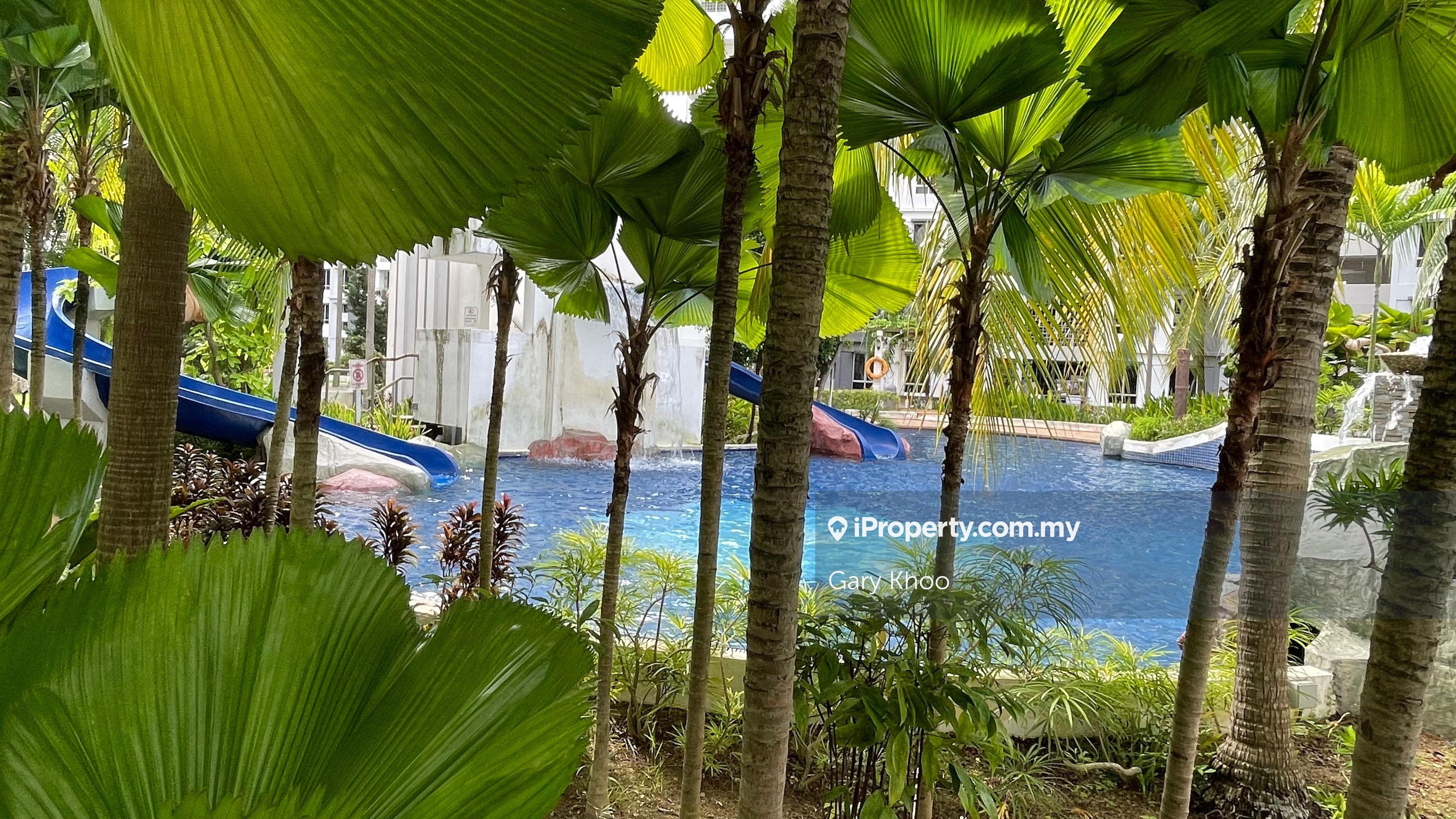 Putra Place Partially Furnished Duplex Unit Near Queensbay Mall & USM
