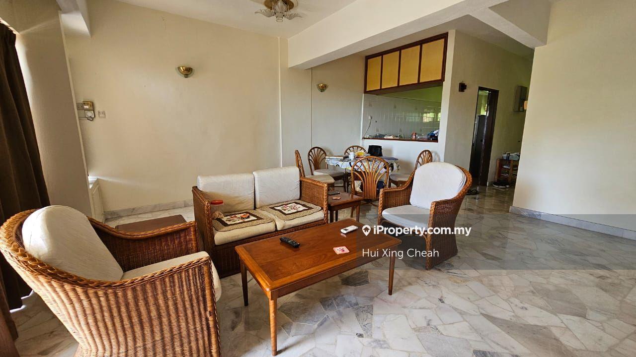 High floor with Seaview, Well-maintained
