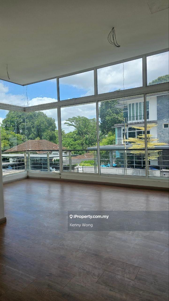 Freehold 3 1/2 storey bungalow guarded at straits view johor bahru