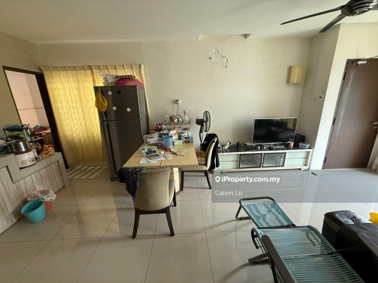 Rm1100 for a fully furnished Apartment @ Vista Hill, Mahkota Cheras