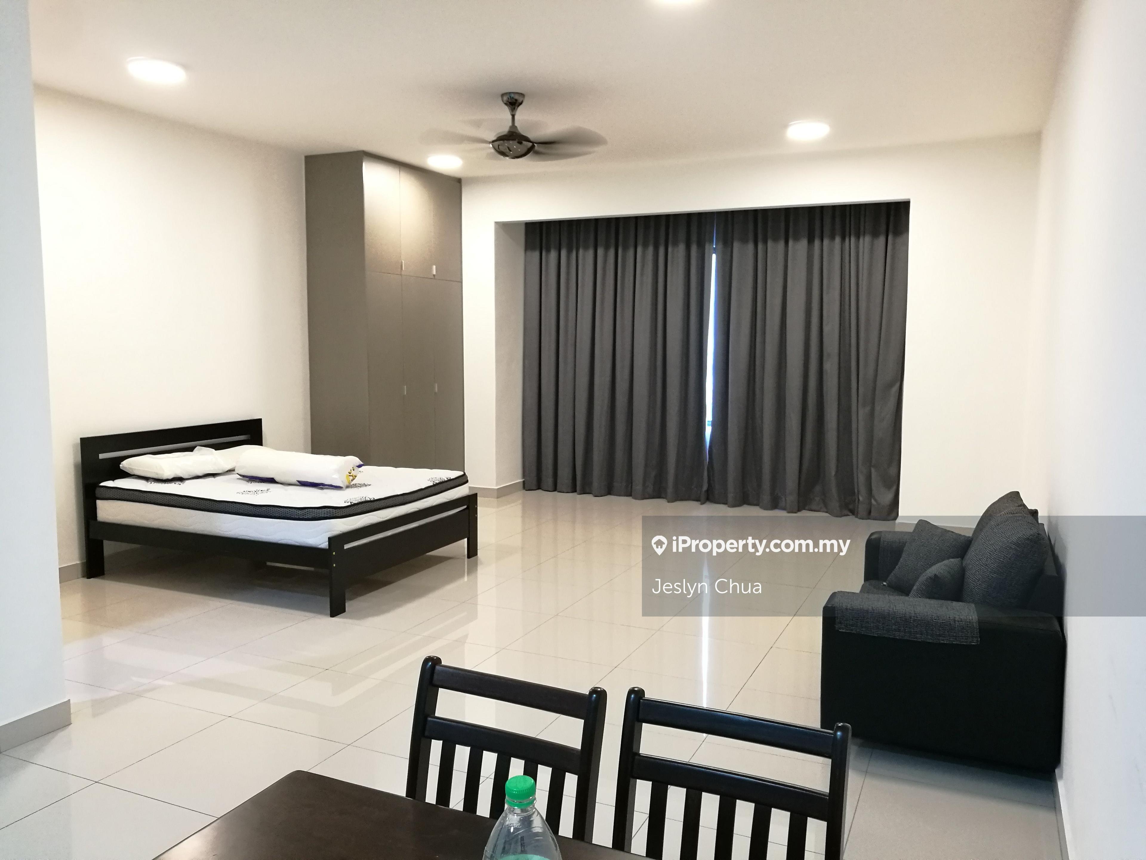 Stunning Location, Walking To LRT, BRT, Monash