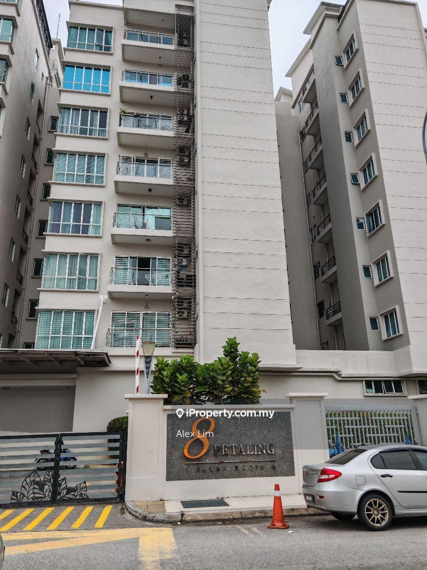 8 Petaling condo unit for rent! 