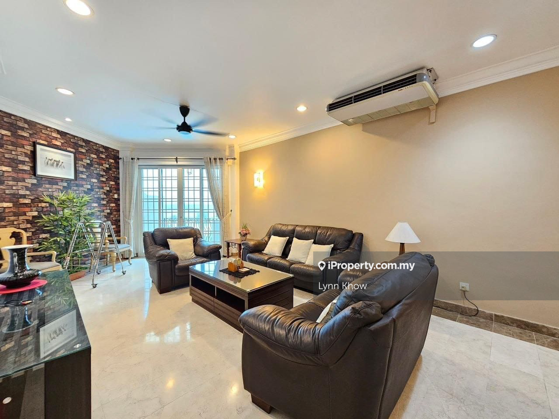 Petrie Condominium / Straits View  / 3bed / Rm3400