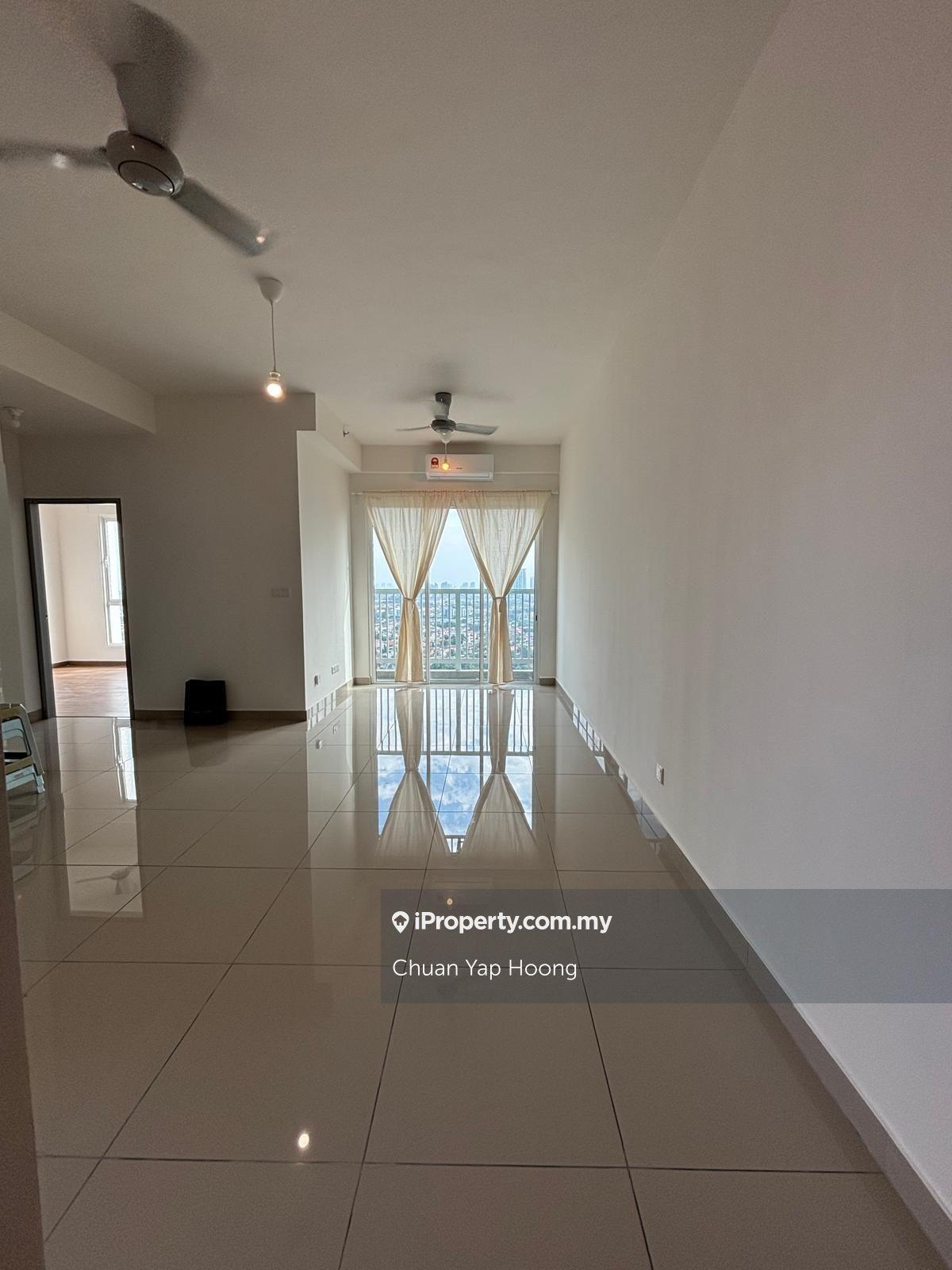 3 Bedroom 2 Bathroom Partially Furnish/Fully Furnish Unit