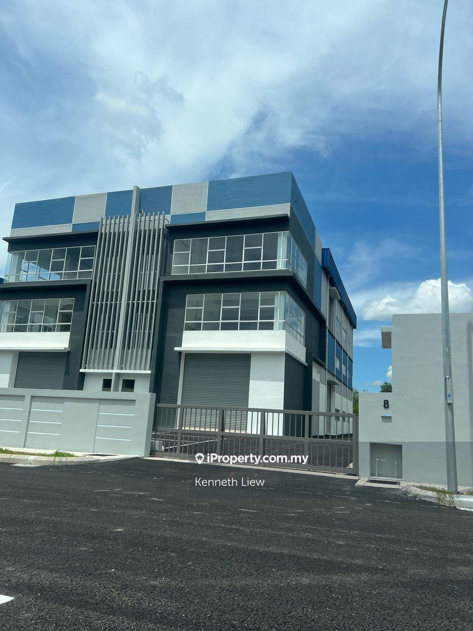 New Semi D Factory For Sell in Kawasan Perindustrian Balakong