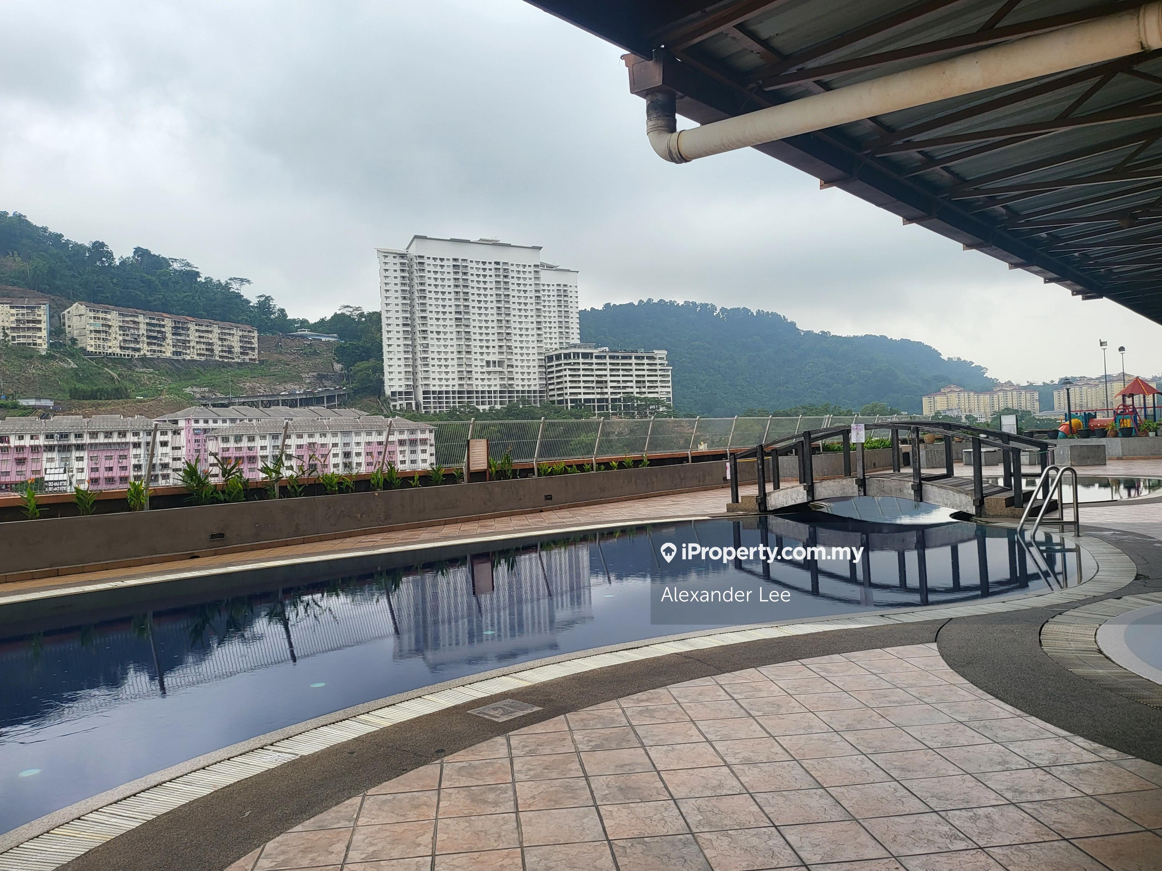 Semi-D in the sky! - Own a penthouse in City of Kuala Lumpur! 