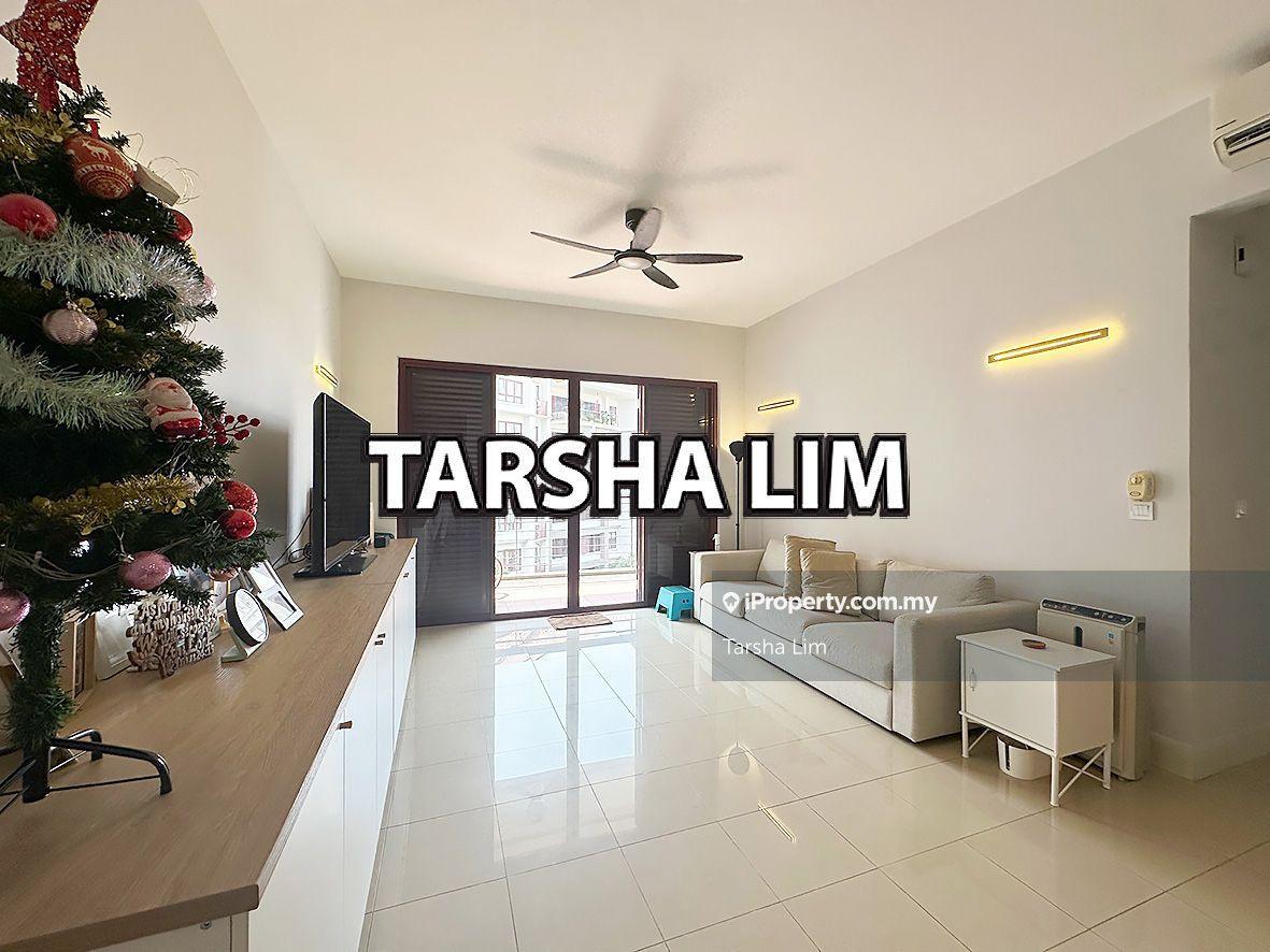 Well renovated bathroom and kitchen move in condition balcony unit