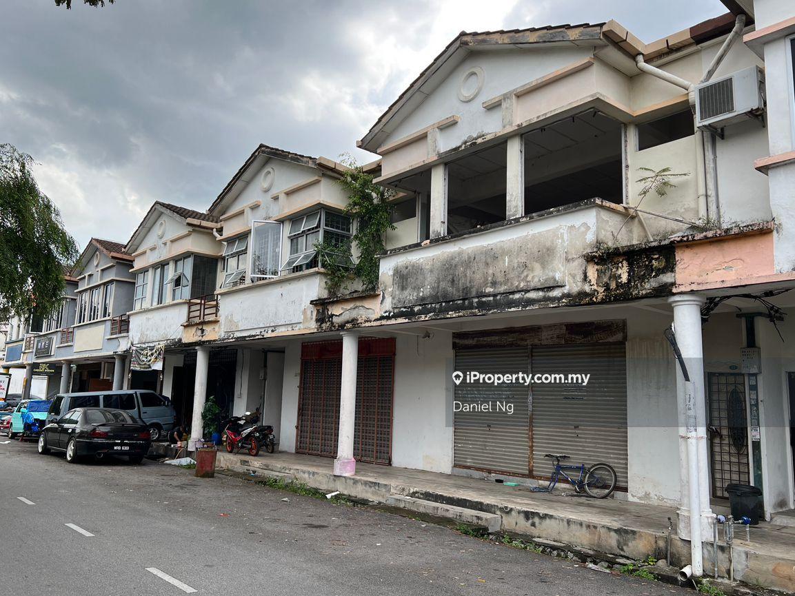 Semenyih 2 Storey Shop for Sale
