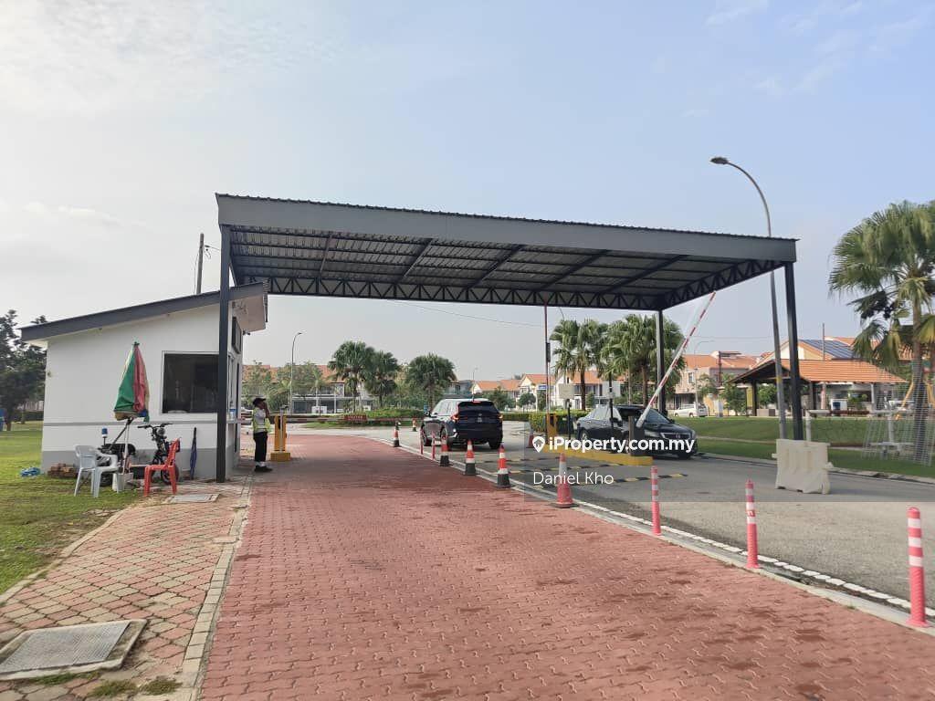Guarded & gated non flooded area near by Port Klang & Bukit Tinggi