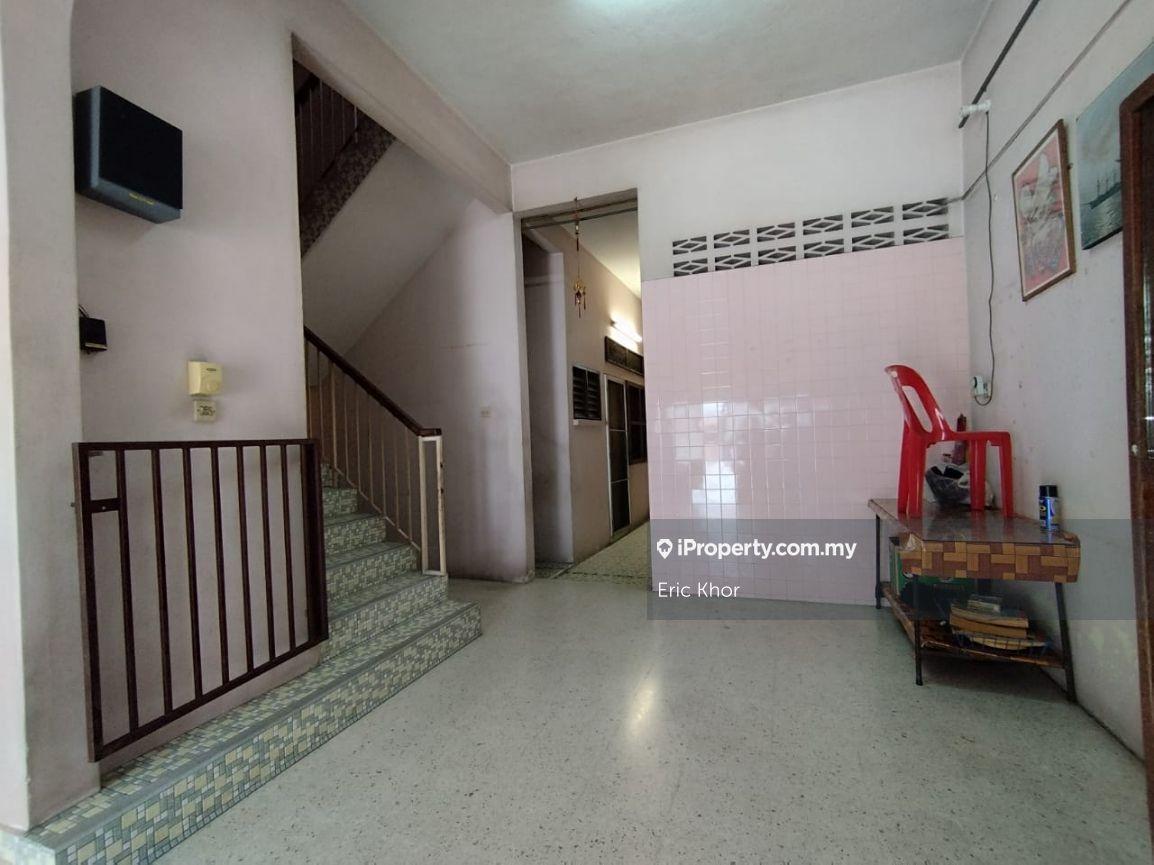 Sungai siput town freehold double storey terrace house for sale in 