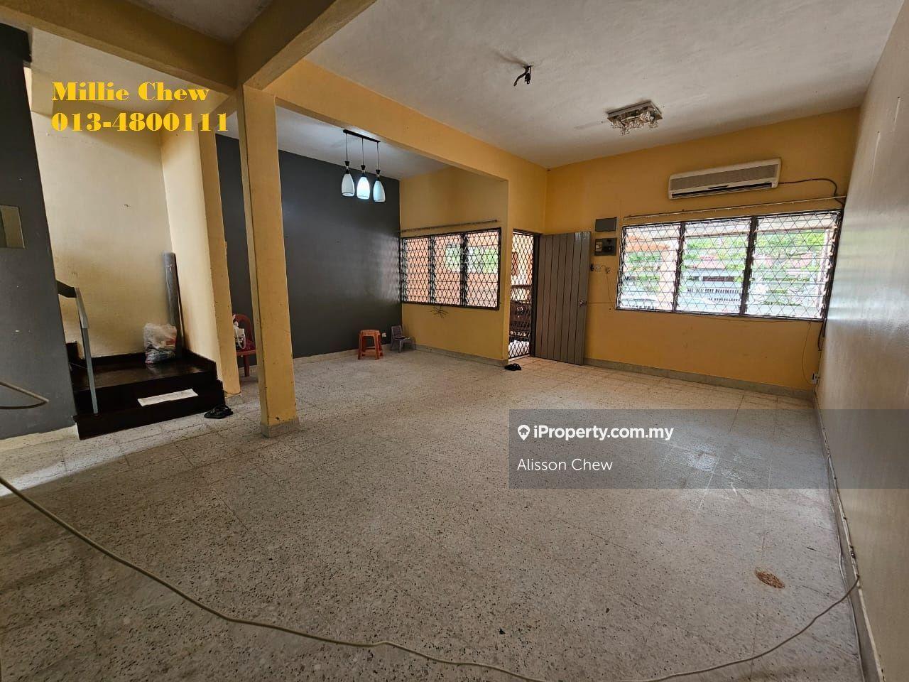 Double terrace , taman pekaka , 1600sf