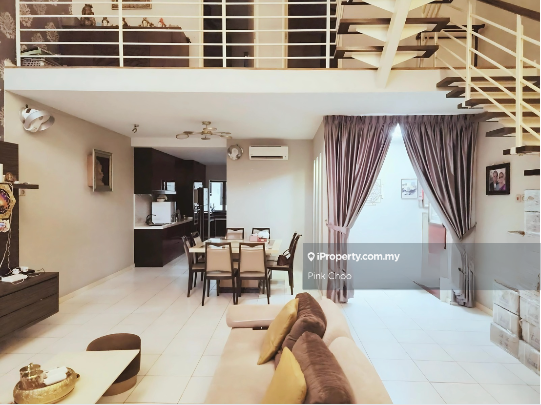 Meadows Lake Fields 3 Storey House 24 Hours Gated Guarded