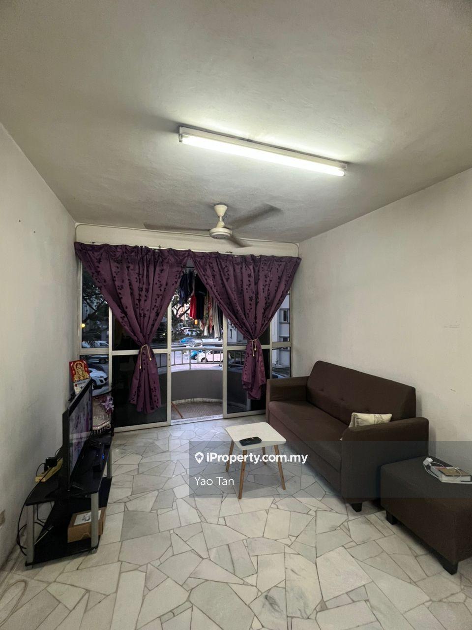 Tricourt First Floor Unit Non Bumi