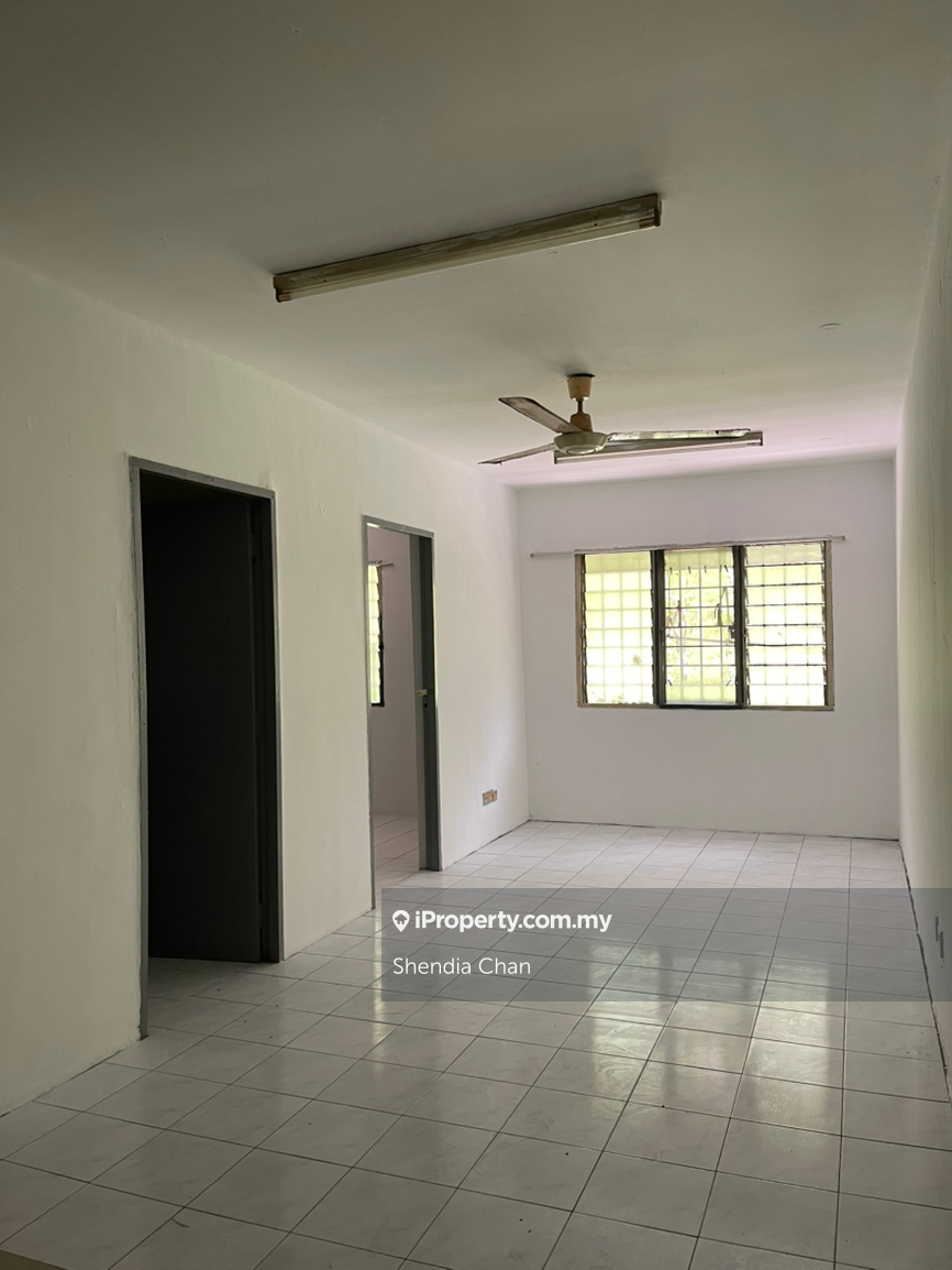Below Market Value Lestari Apartment for sale
