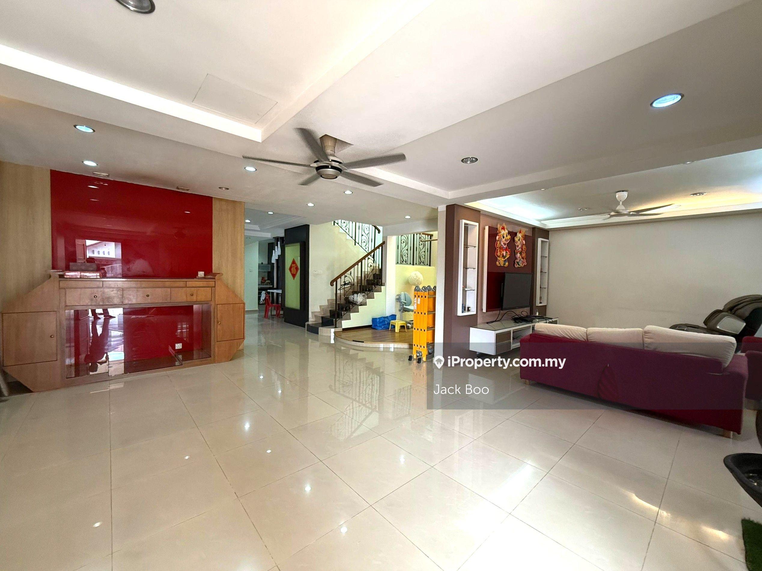Semi-D Corner House for Rent