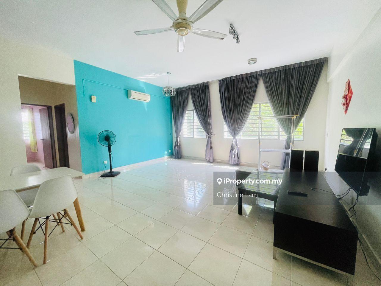 Lagoon suite kota kemuning 900sf partial furnished 