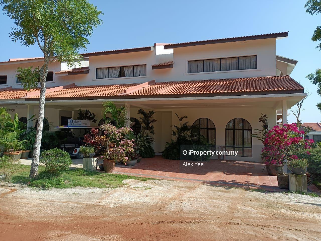 2 Sty Lake Terraces opposite Silver Lake Batu Gajah Perak