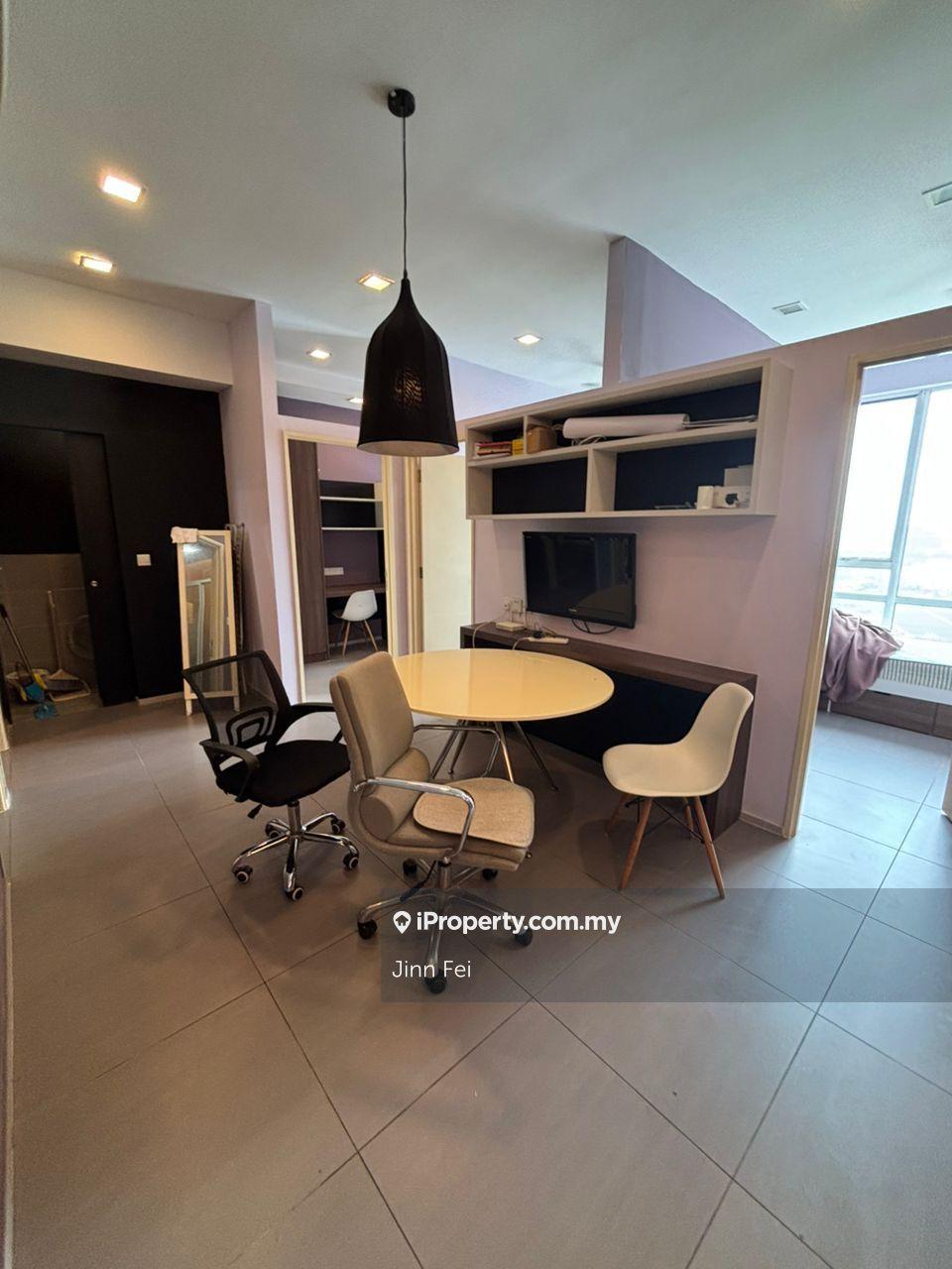 Cyberjaya near MRT 4rooms only rm1400 for rent now!!