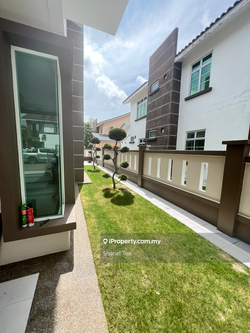 Bandar seri Impian double storey bungalow for sales 