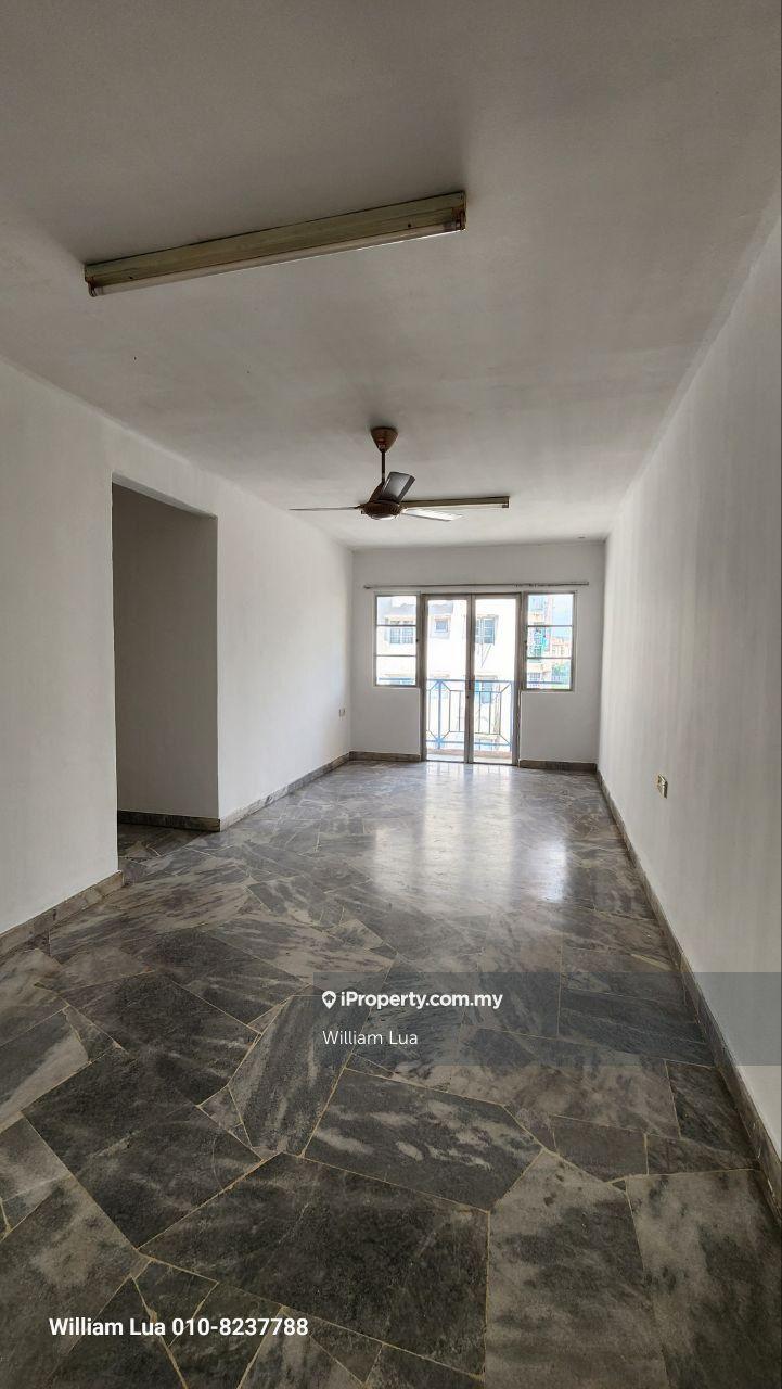 Genting Court Condo, Setapak. Middle Floor (Corner Unit) for Sale