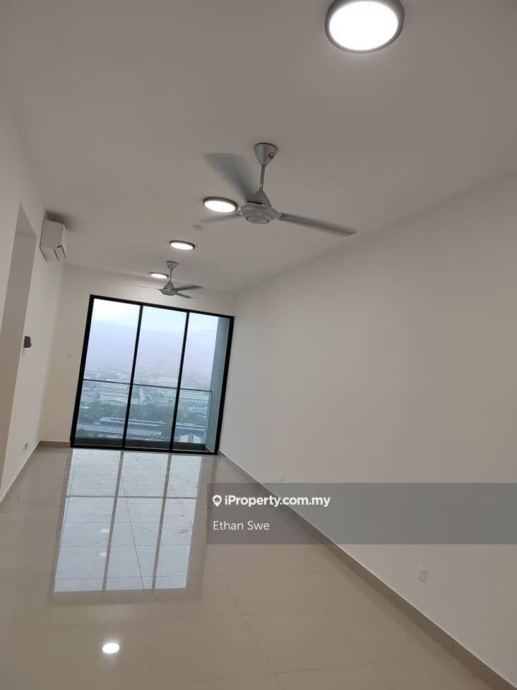 Face Batu Caves/Partly Furnished/Non Bumi/Well Kept Best Deal Unit