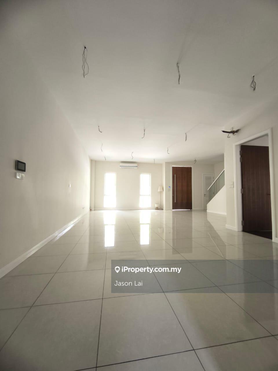 3storey superlink house @ Laman Serene Mont Kiara For sale!