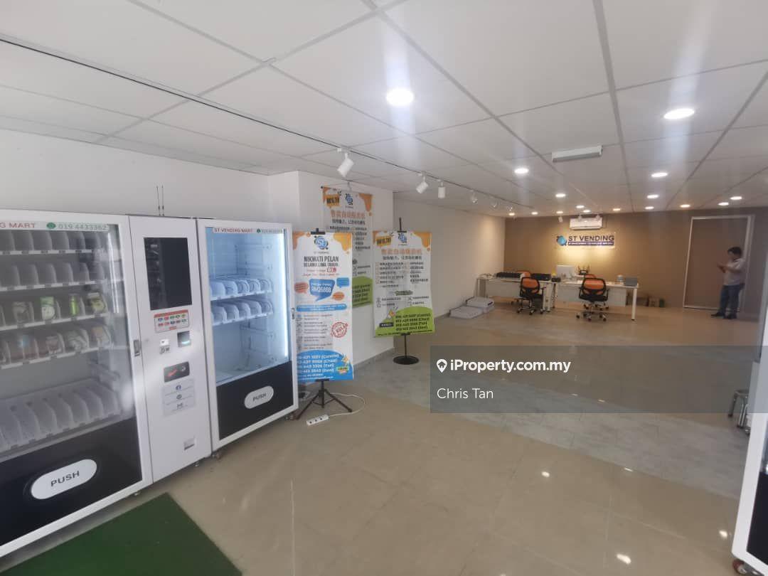 Southbay Plaza Ground Floor Shop Lot Ideal for storage office Tuition