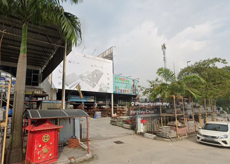 Bukit Kemuning Corner For sales 