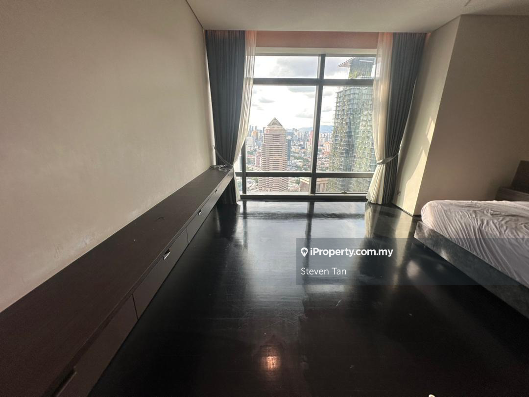 Four seasons unit to rent
