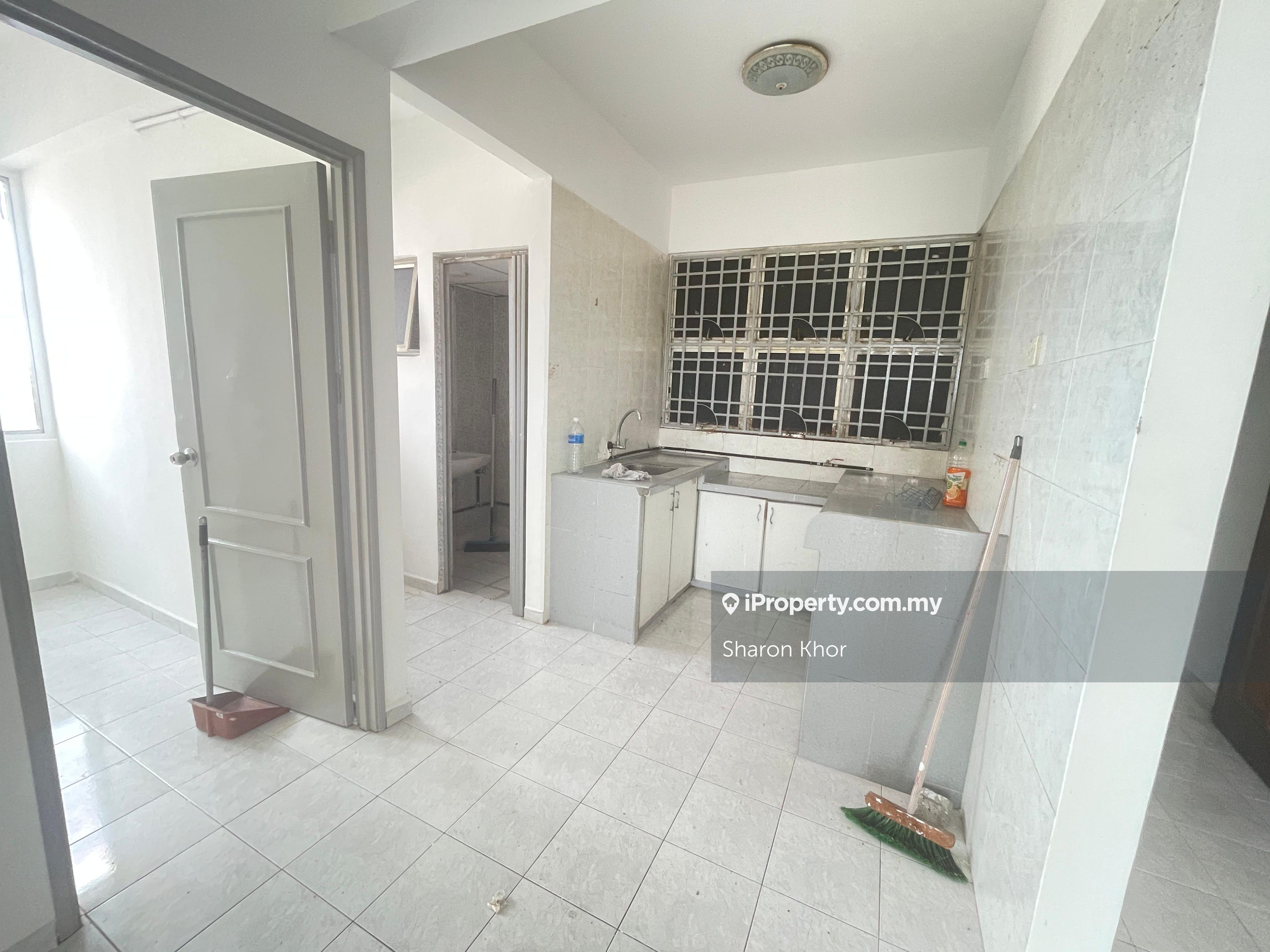 Bj Court Apartment New Painted For Rent, Bayan Lepas