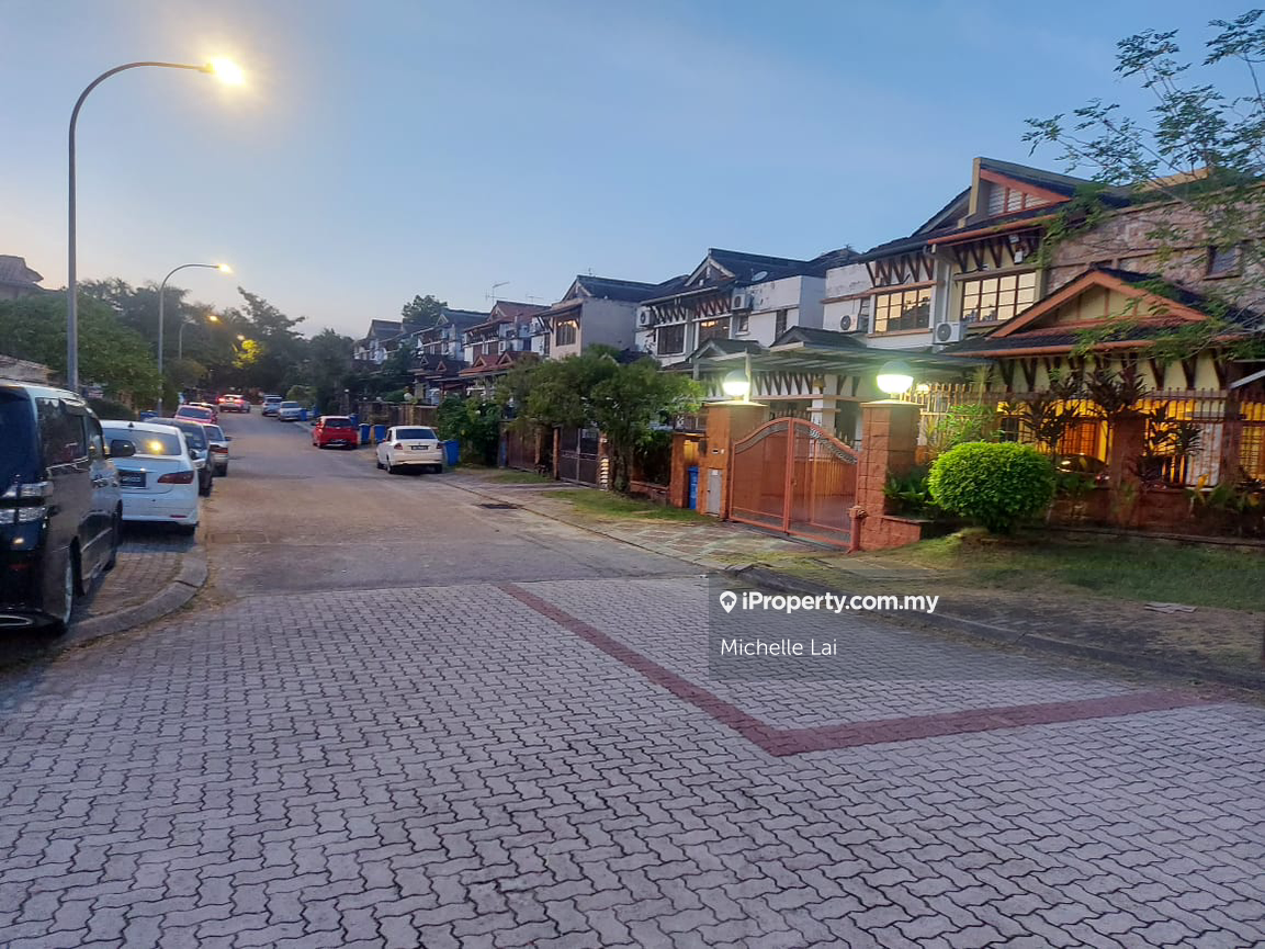 Bukit Jelutong Jalan Kubah Corner For Sale