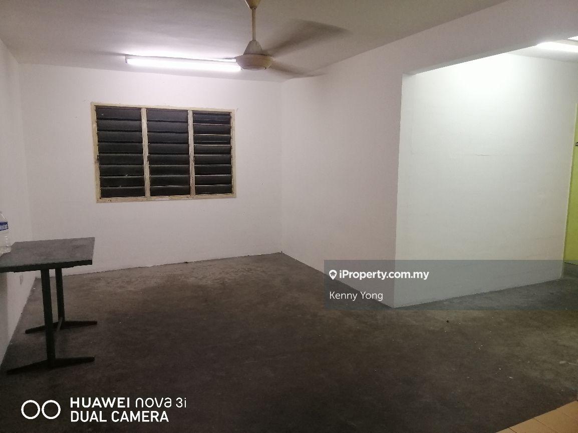 Rumah pangsa damansara bistari