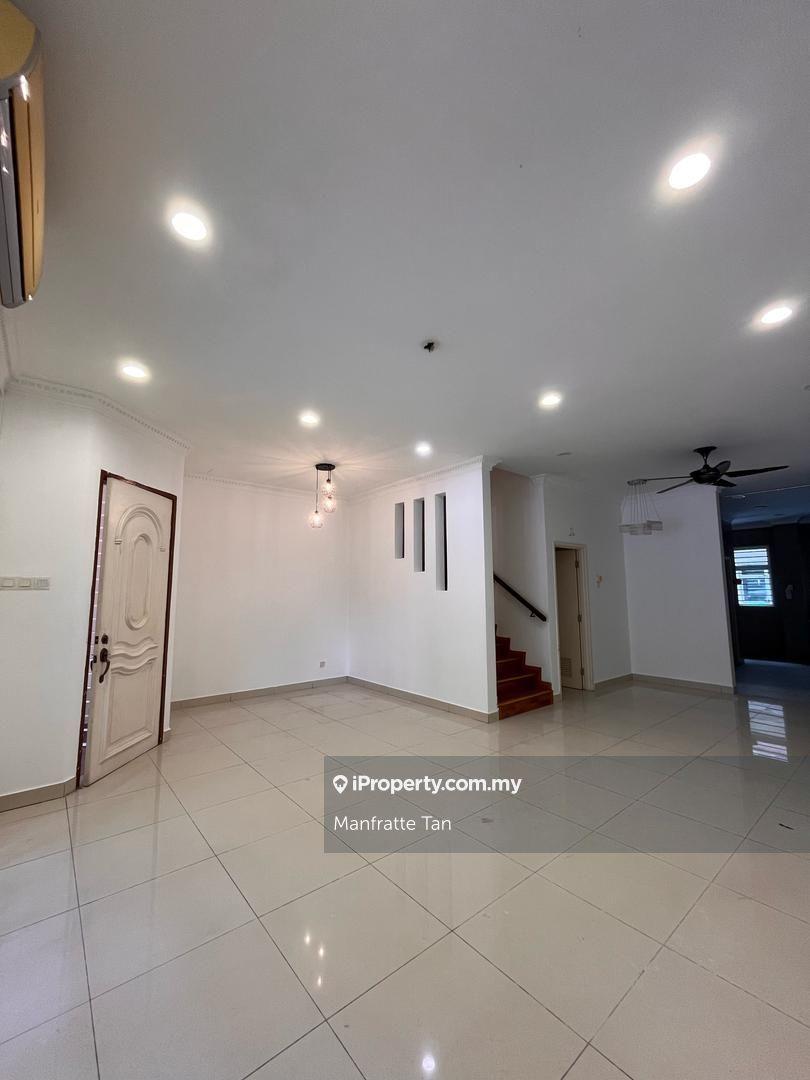 Anjung Sari , Setia alam 3sty house , Setia alam