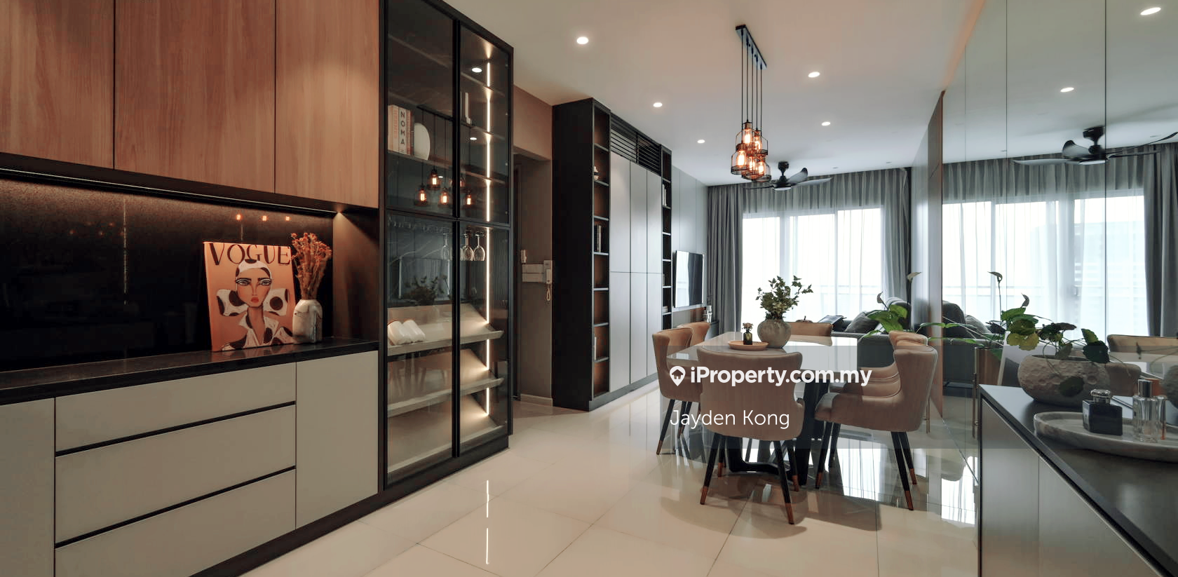 Modern Living Geolake for Sale
