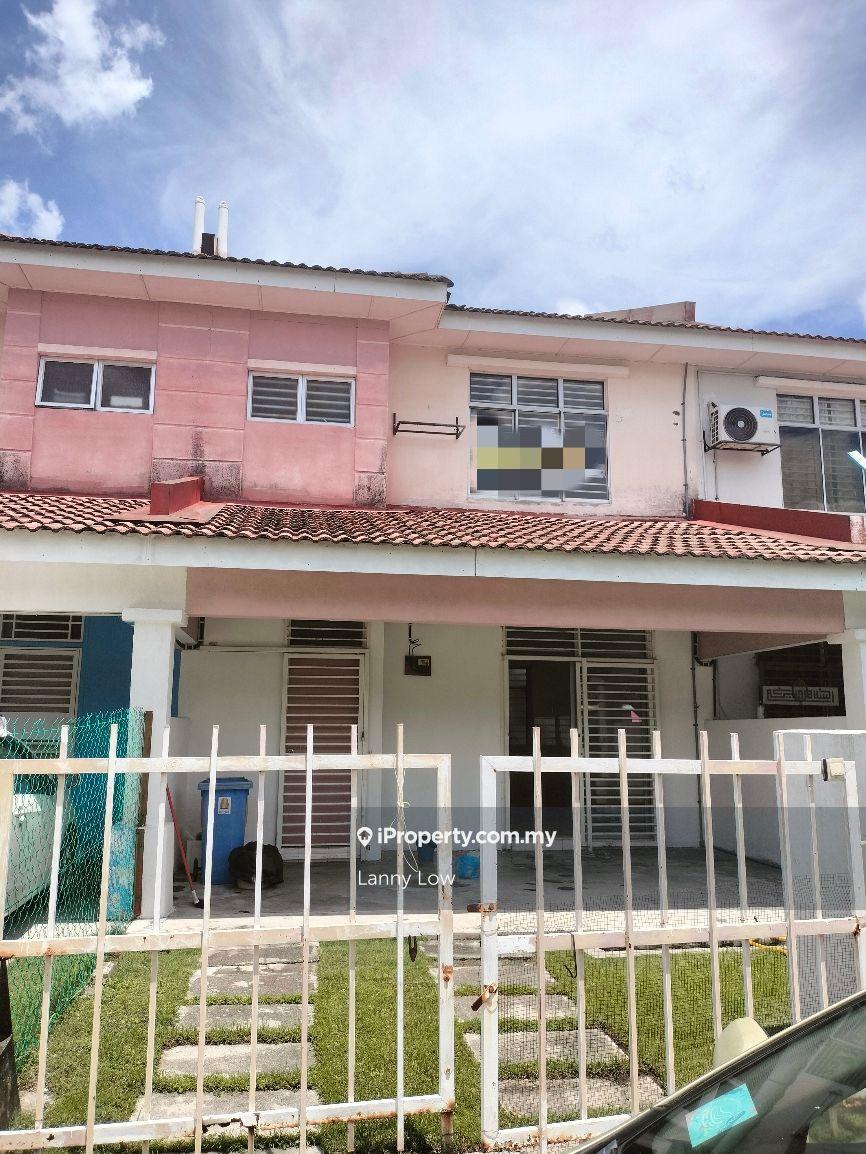 Well kept house, near amenities