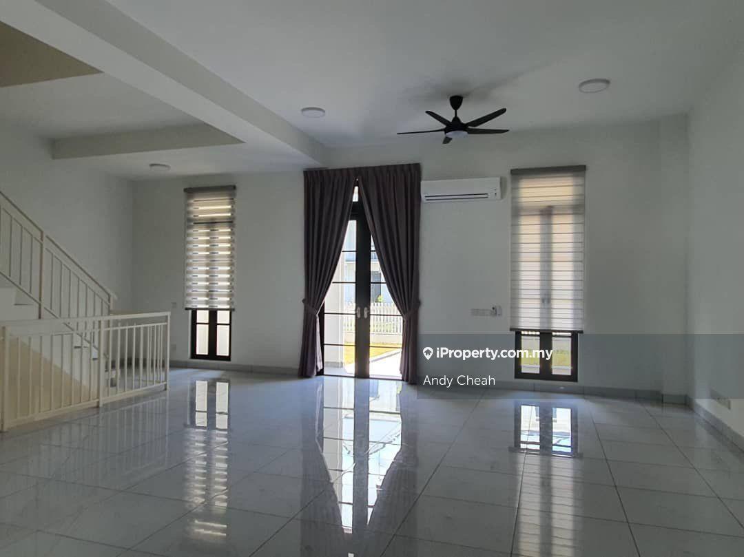 For Sale Superlink Eco Botanic Private Garden