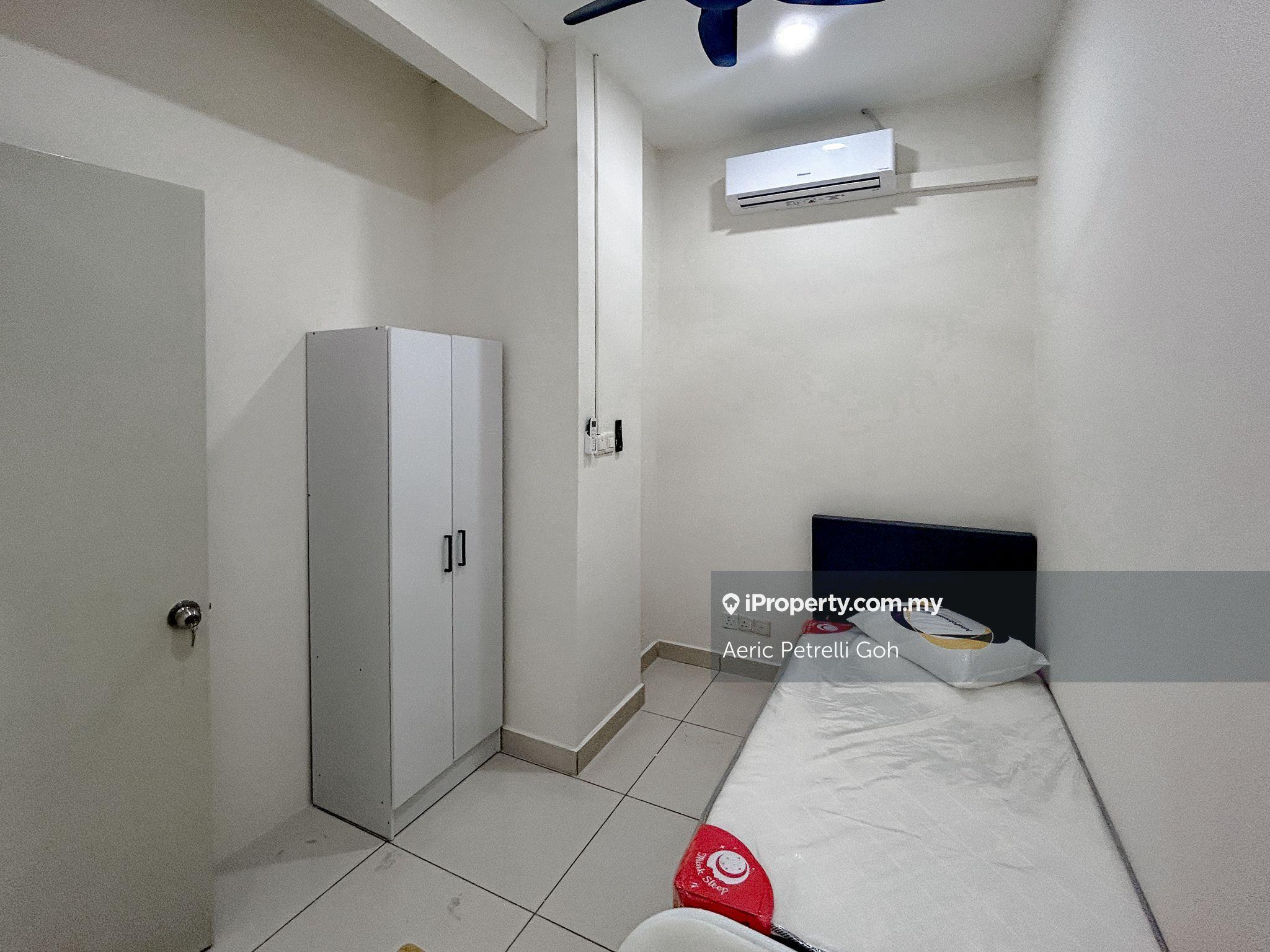 Single Room New refurbished Comfort In Subang near Nu Empire
