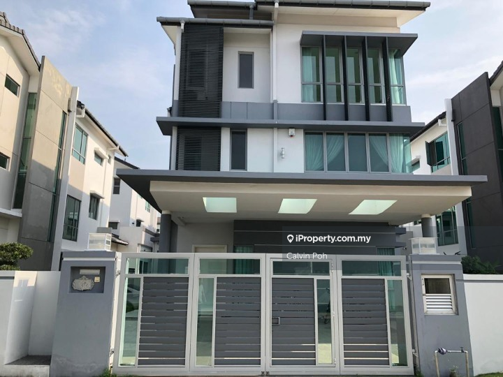 Ambang Botanic 2, Move in Cond, Fully Furnished 3 Storey Bungalow