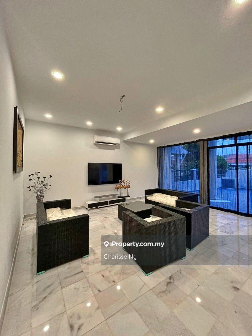 2 Storey Corner Semi-D Super Good Condition & Location Fully Furnished